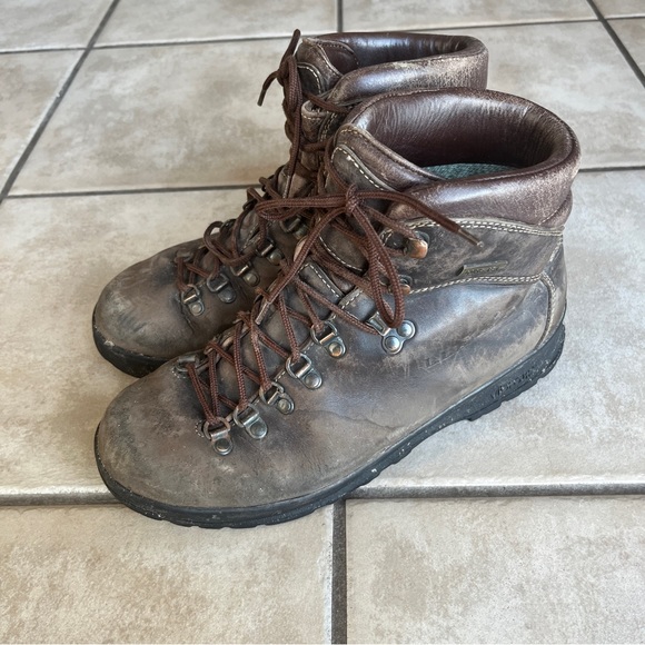 cresta hiking boots